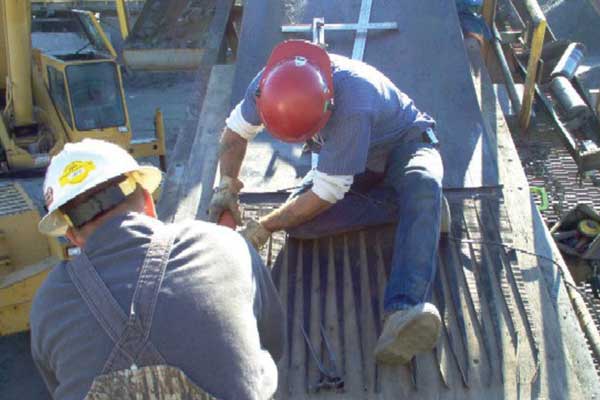 Conveyor belt hot vulcanizing procedure